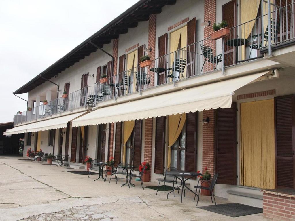 بارولو Agriturismo Le Viole المظهر الخارجي الصورة