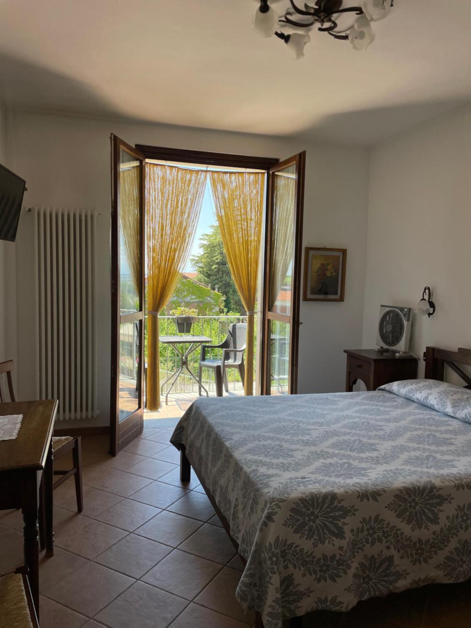 بارولو Agriturismo Le Viole المظهر الخارجي الصورة